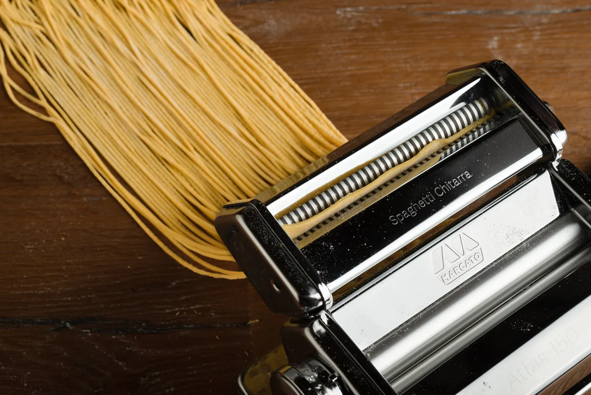 Accesorio Chitarra de Marcato cortando pasta fresca